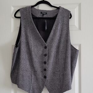 Torrid Charcoal Herringbone Vest